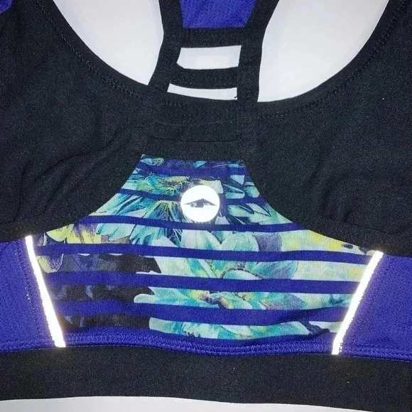 Avia Racerback Sports Bra​​ - Picture 6 of 6